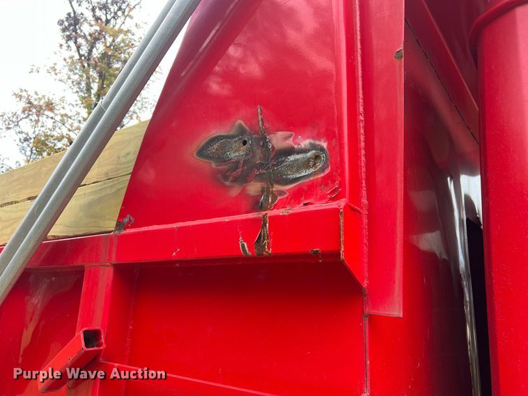 image for item NI9106 2004 Freightliner FL80  dump truck