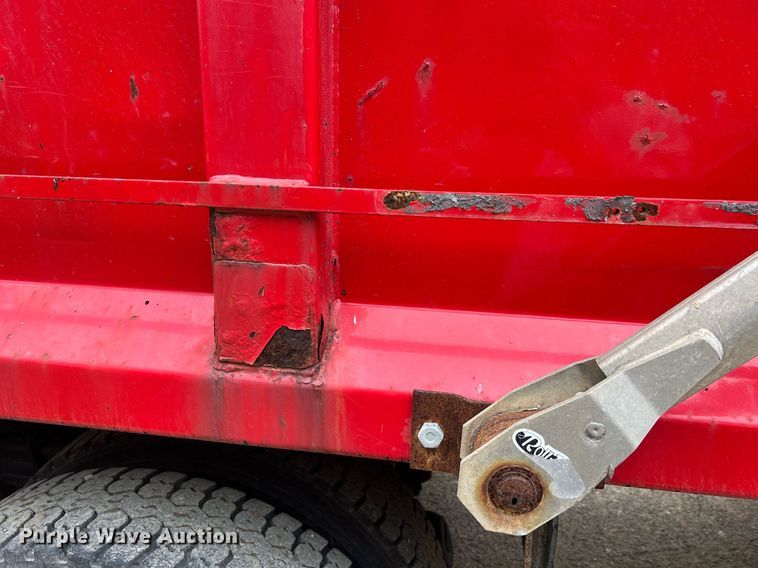 image for item NI9106 2004 Freightliner FL80  dump truck