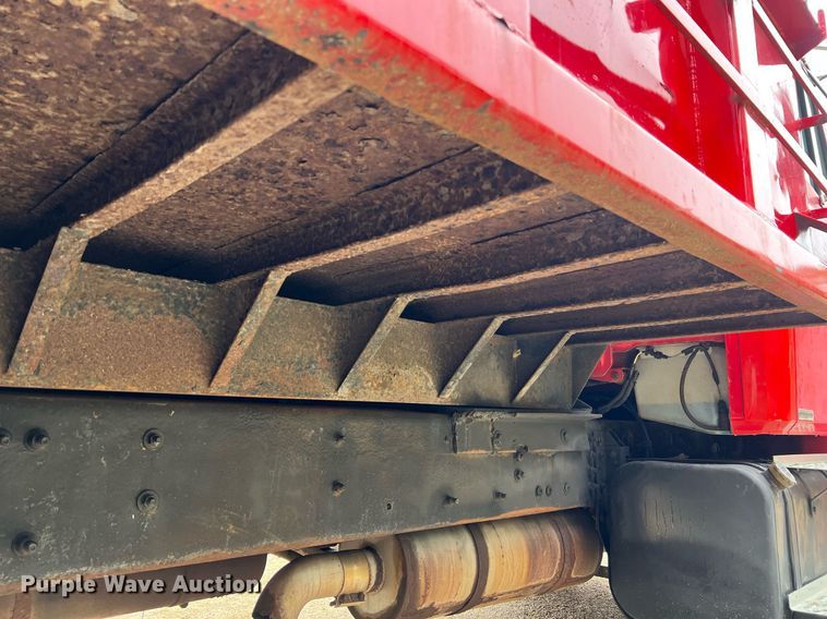 image for item NI9106 2004 Freightliner FL80  dump truck