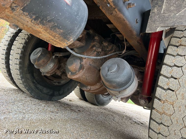 image for item NI9106 2004 Freightliner FL80  dump truck