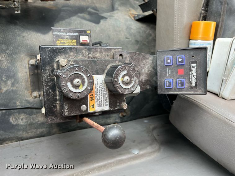 image for item NI9106 2004 Freightliner FL80  dump truck