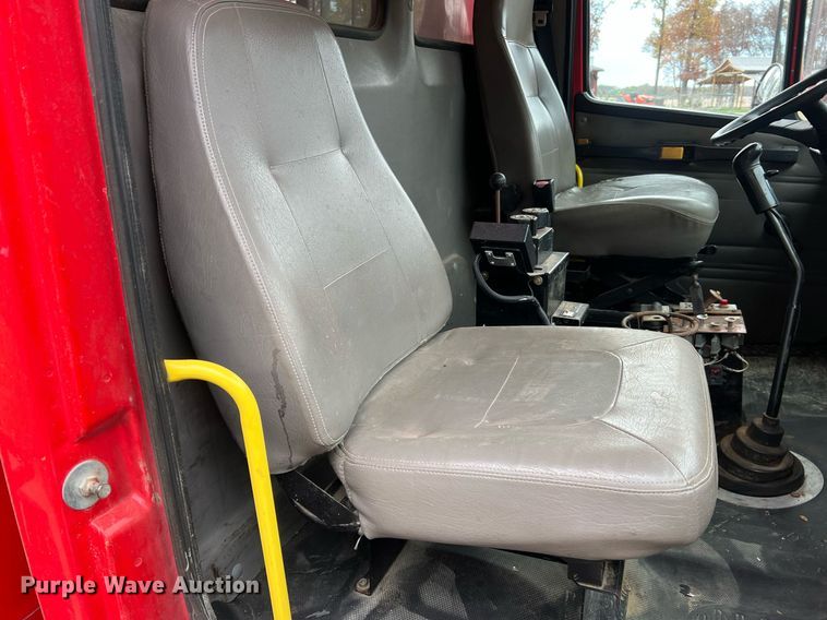 image for item NI9106 2004 Freightliner FL80  dump truck