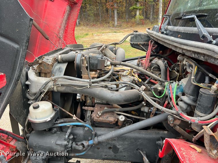 image for item NI9106 2004 Freightliner FL80  dump truck