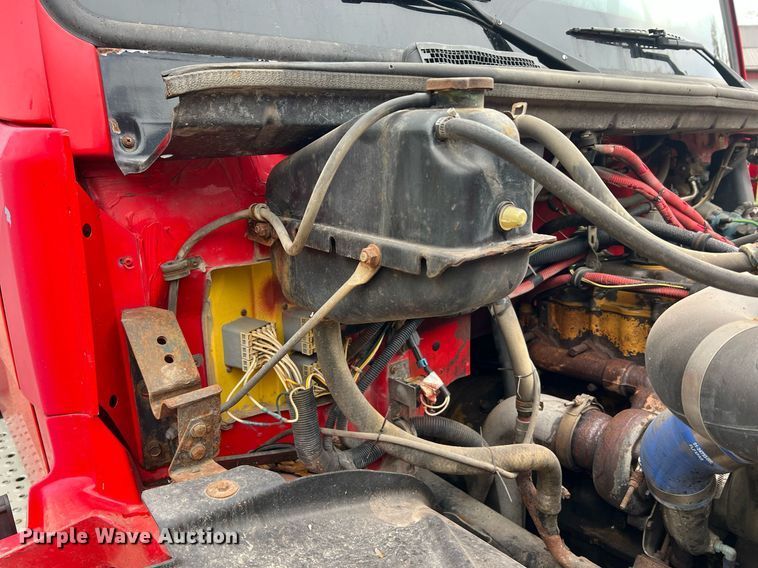 image for item NI9106 2004 Freightliner FL80  dump truck