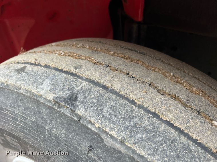 image for item NI9106 2004 Freightliner FL80  dump truck