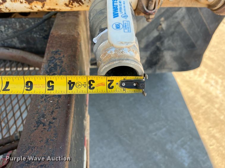 image for item NI9109 1998 Ford  water truck