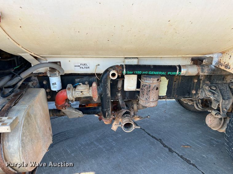 image for item NI9109 1998 Ford  water truck