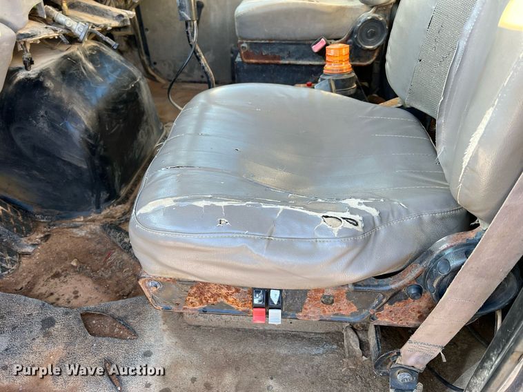 image for item NI9109 1998 Ford  water truck