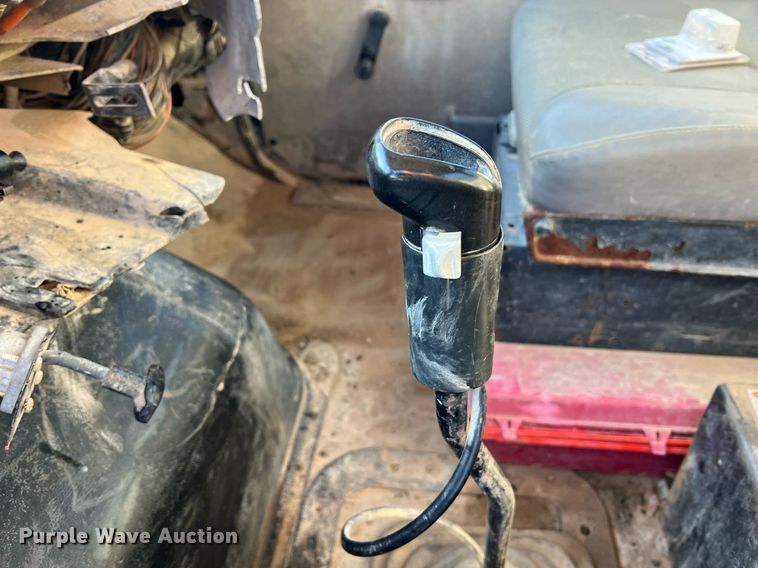 image for item NI9109 1998 Ford  water truck