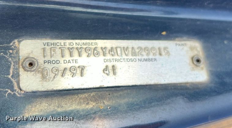 image for item NI9109 1998 Ford  water truck