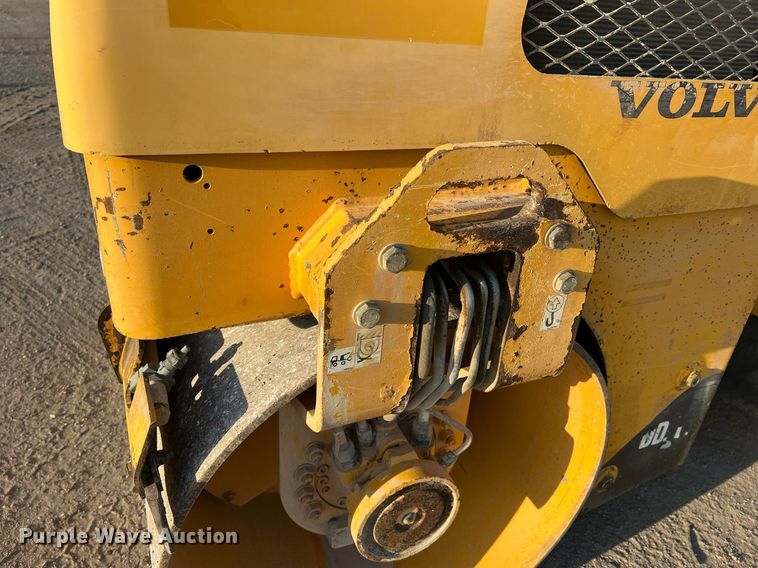 image for item NI9127 2012 Volvo DD31HF  double drum roller