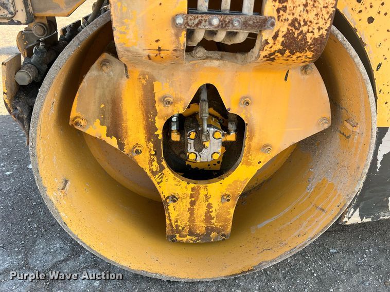 image for item NI9127 2012 Volvo DD31HF  double drum roller