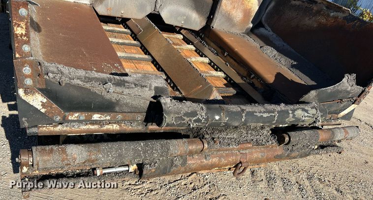 image for item NI9131 1998 Cedarapids CR461 Grayhound  paver