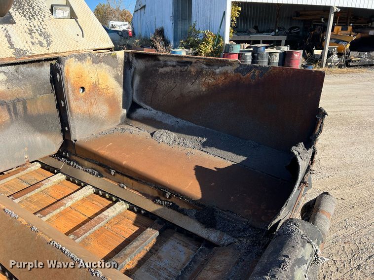 image for item NI9131 1998 Cedarapids CR461 Grayhound  paver