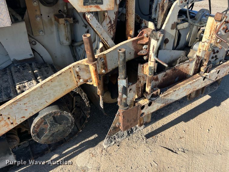 image for item NI9131 1998 Cedarapids CR461 Grayhound  paver