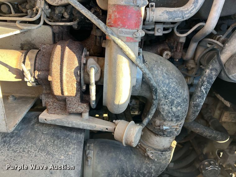 image for item NI9131 1998 Cedarapids CR461 Grayhound  paver