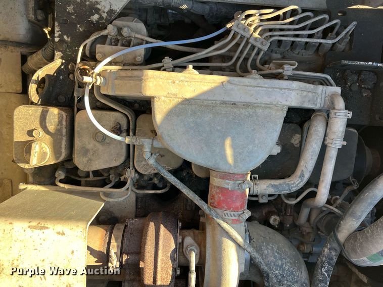 image for item NI9131 1998 Cedarapids CR461 Grayhound  paver