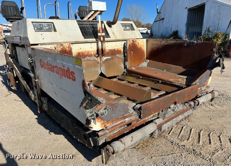 image for item NI9132 1994 Cedarapids CR-461  paver