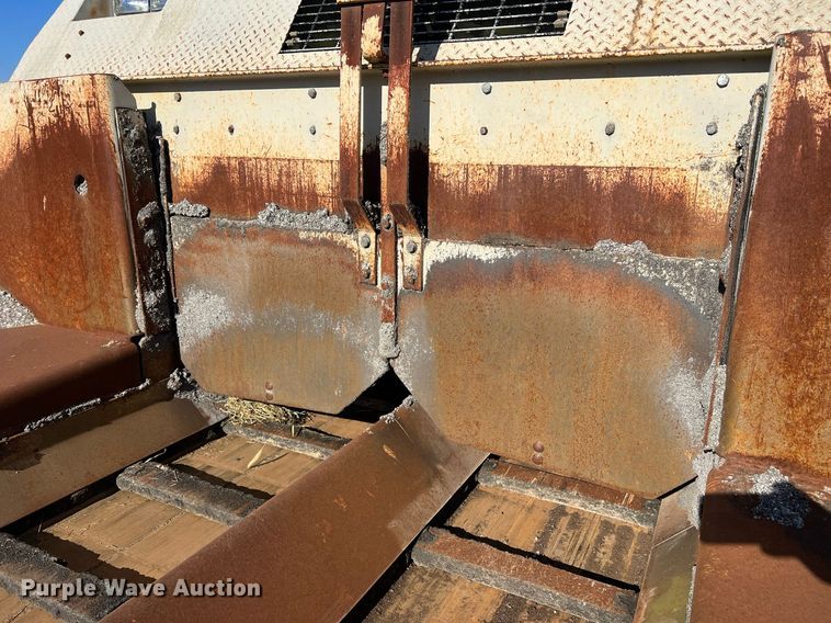 image for item NI9132 1994 Cedarapids CR-461  paver