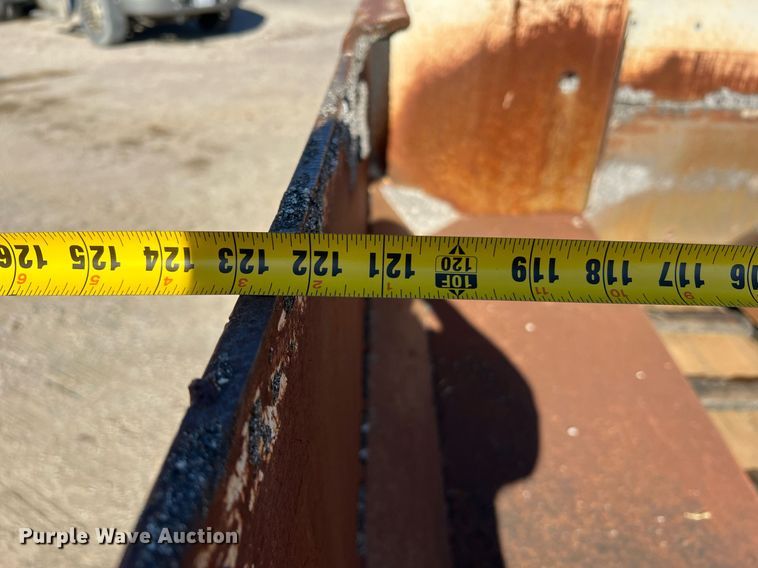 image for item NI9132 1994 Cedarapids CR-461  paver