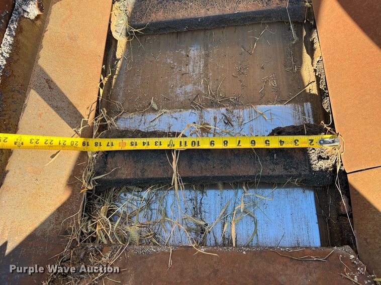 image for item NI9132 1994 Cedarapids CR-461  paver