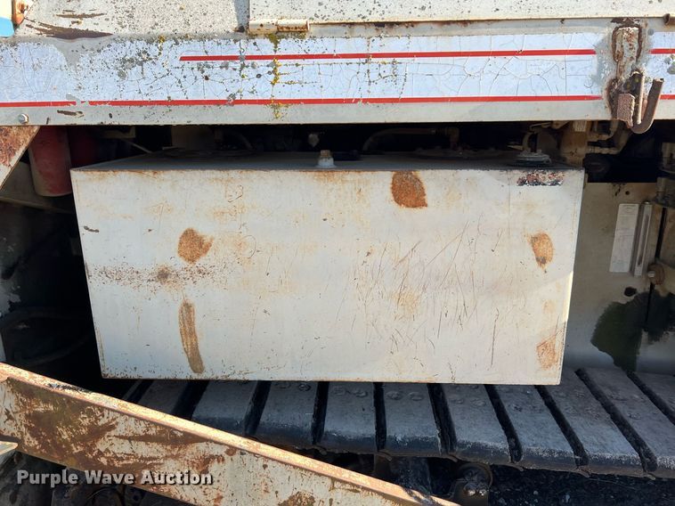 image for item NI9132 1994 Cedarapids CR-461  paver