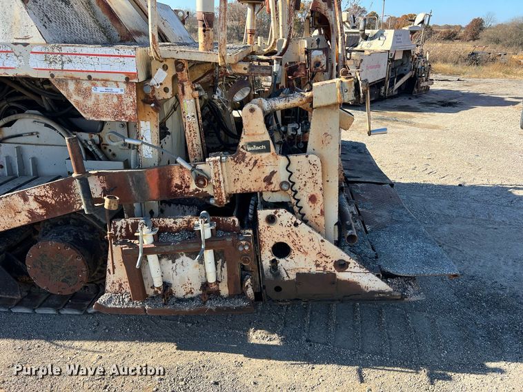 image for item NI9132 1994 Cedarapids CR-461  paver