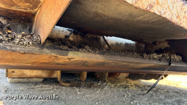 image for item NI9132 1994 Cedarapids CR-461  paver