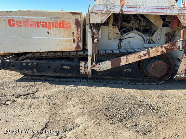 image for item NI9132 1994 Cedarapids CR-461  paver