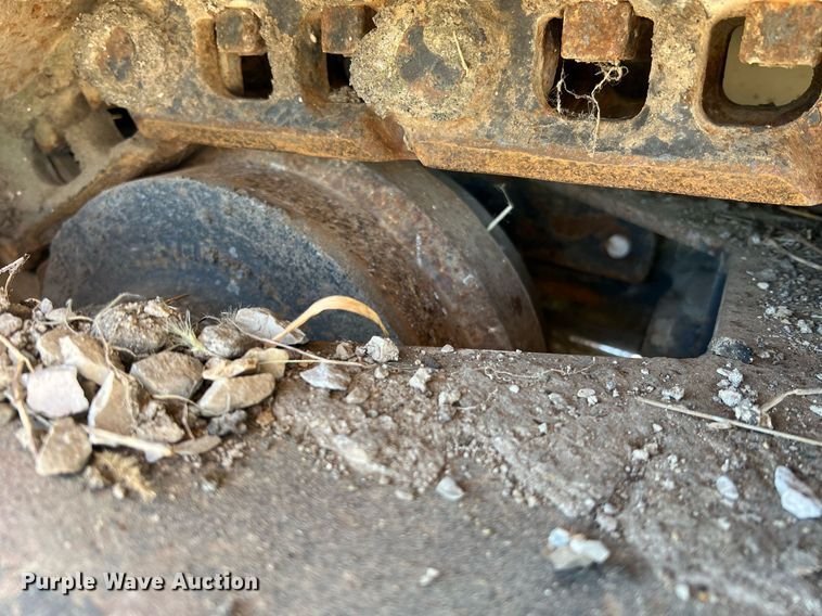 image for item NI9132 1994 Cedarapids CR-461  paver