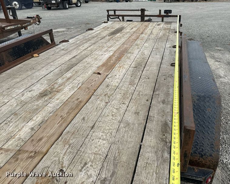 image for item NL9082 2015 Load Trail  equipment trailer