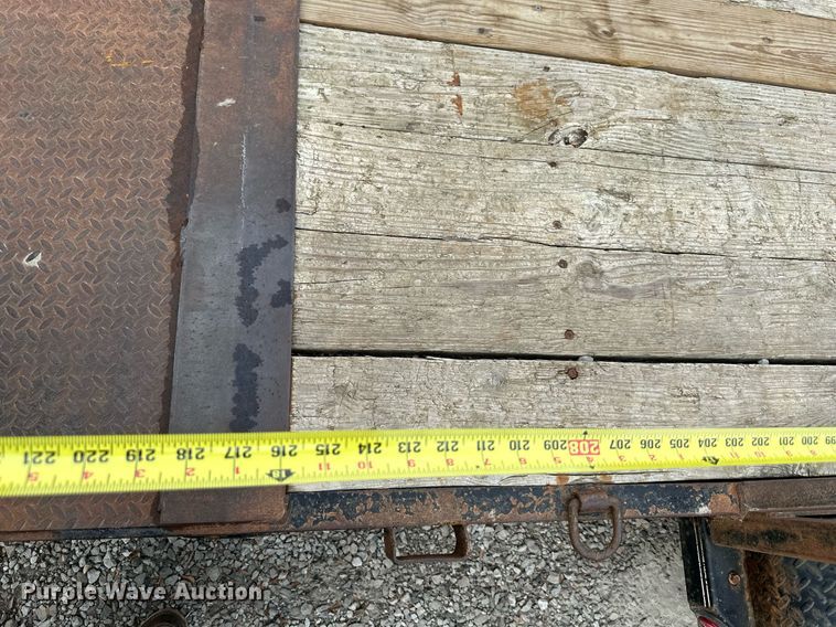 image for item NL9082 2015 Load Trail  equipment trailer