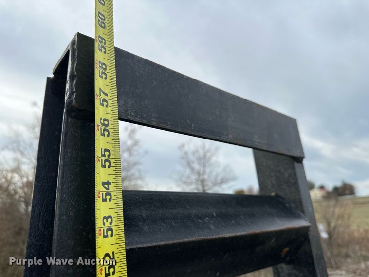 image for item NL9082 2015 Load Trail  equipment trailer