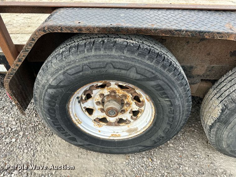 image for item NL9082 2015 Load Trail  equipment trailer