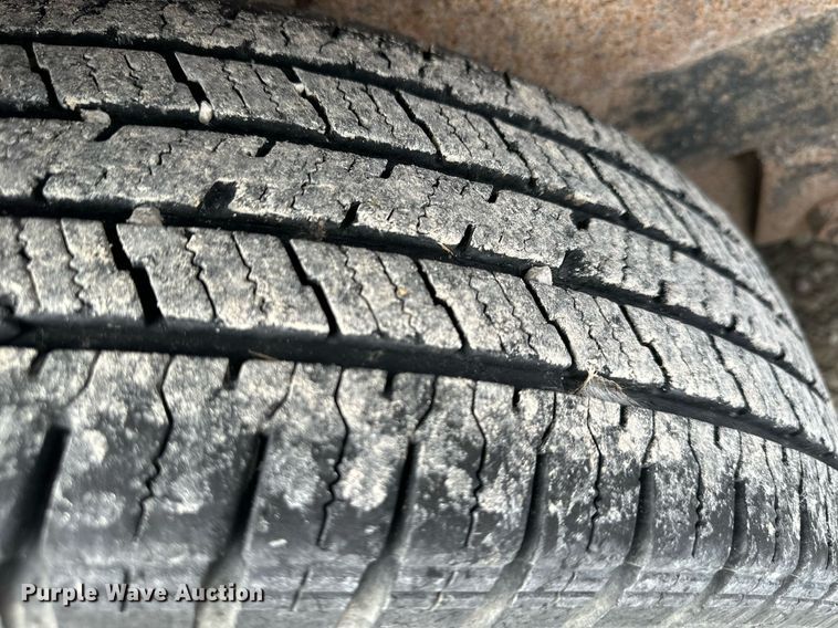 image for item NL9082 2015 Load Trail  equipment trailer