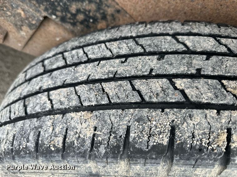 image for item NL9082 2015 Load Trail  equipment trailer