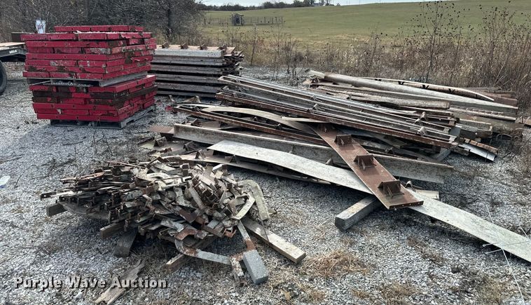 image for item NL9084 Concrete forms