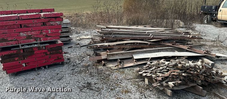 image for item NL9084 Concrete forms