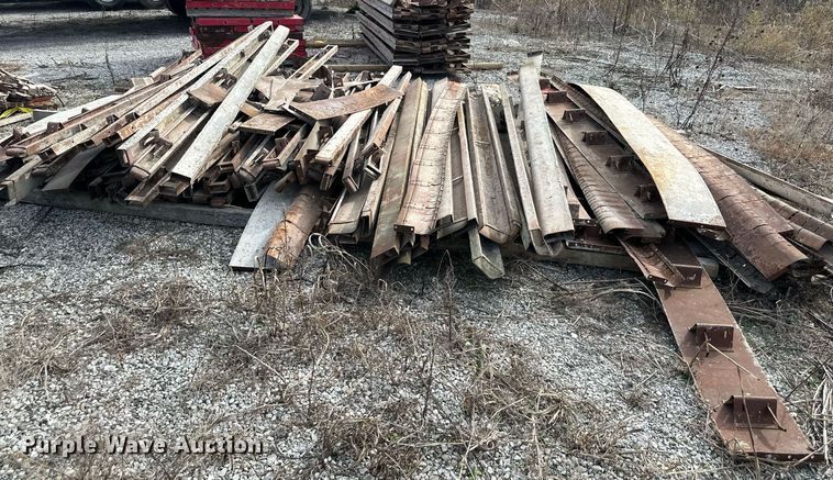 image for item NL9084 Concrete forms