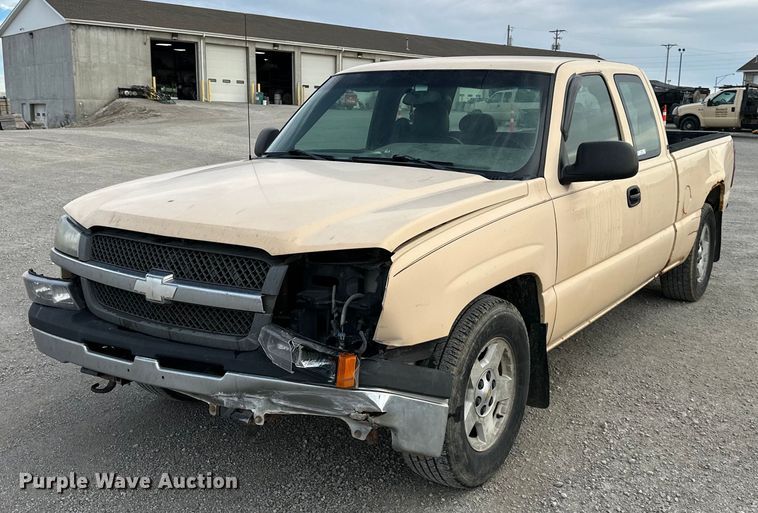 image for item NL9085 2003 Chevrolet Silverado 1500  Ext. Cab pickup truck
