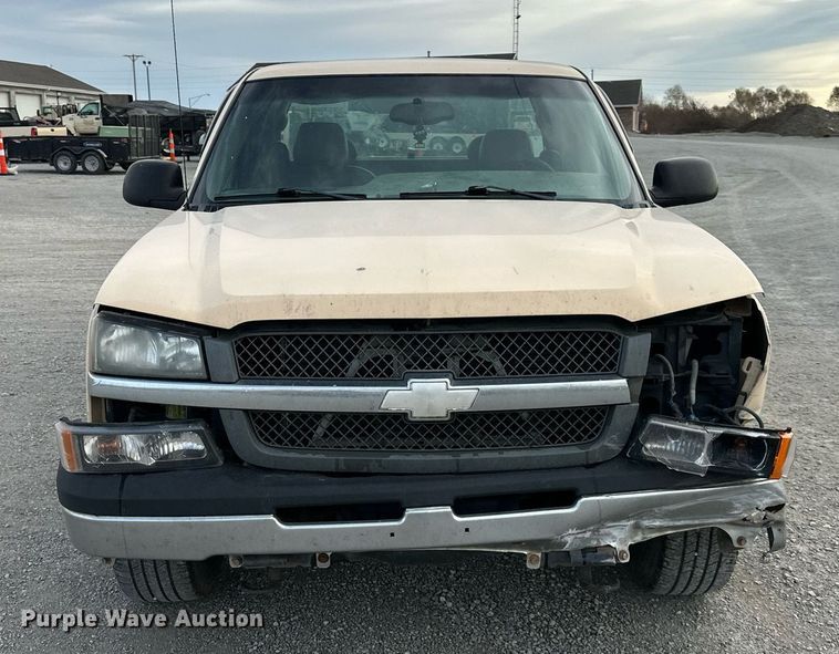 image for item NL9085 2003 Chevrolet Silverado 1500  Ext. Cab pickup truck