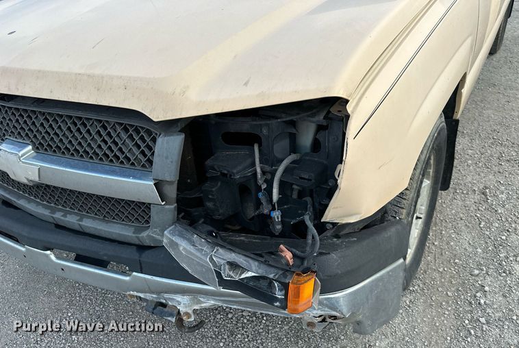 image for item NL9085 2003 Chevrolet Silverado 1500  Ext. Cab pickup truck