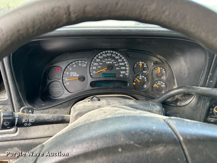 image for item NL9085 2003 Chevrolet Silverado 1500  Ext. Cab pickup truck