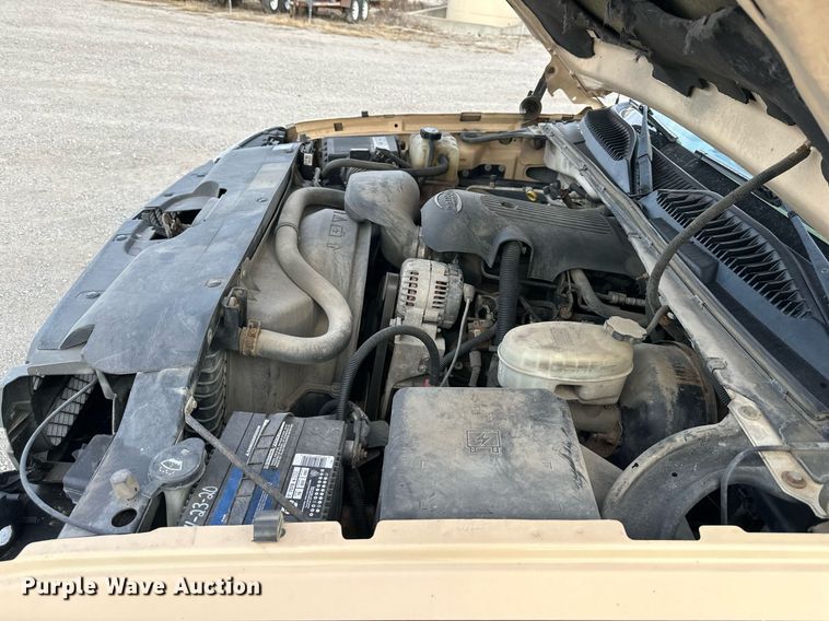 image for item NL9085 2003 Chevrolet Silverado 1500  Ext. Cab pickup truck