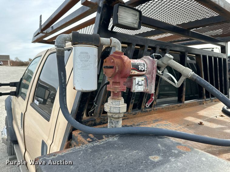 image for item NL9086 2009 Ford F550 Super Duty XL  Crew Cab utility / service truck