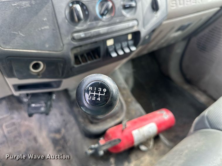 image for item NL9086 2009 Ford F550 Super Duty XL  Crew Cab utility / service truck