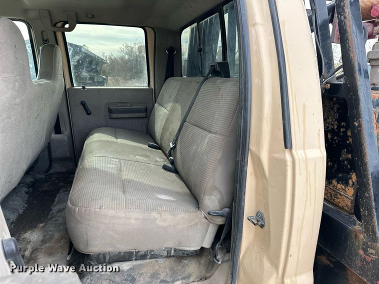 image for item NL9086 2009 Ford F550 Super Duty XL  Crew Cab utility / service truck