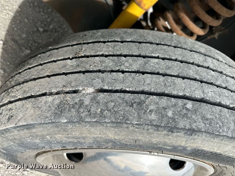 image for item NL9086 2009 Ford F550 Super Duty XL  Crew Cab utility / service truck