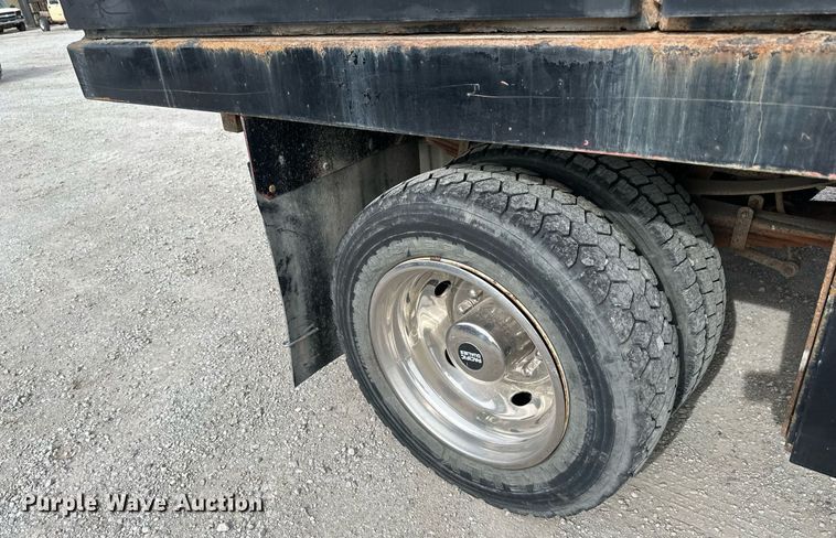 image for item NL9086 2009 Ford F550 Super Duty XL  Crew Cab utility / service truck