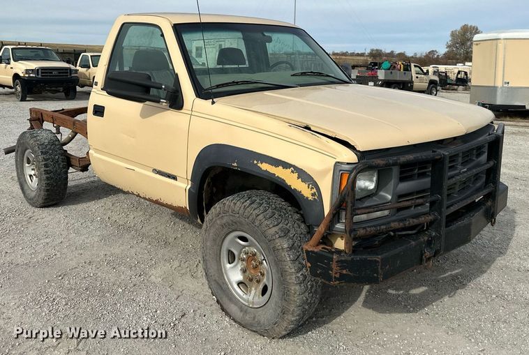 image for item NL9088 1998 Chevrolet 2500  pickup truck cab and chassis